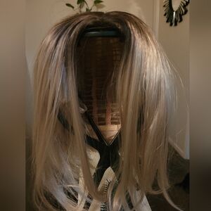Stylish Blonde Ombre Wig